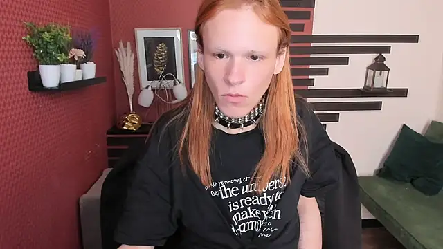 ChloeValentinee online show from 09.30.25