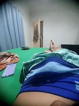 Snapshot of douglasdesouza22 chatting on 09.24.25 douglasdesouza22 online show from 09.24.25