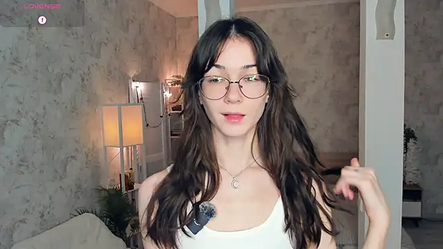 ReneeLippeatt online show from 11.08.25