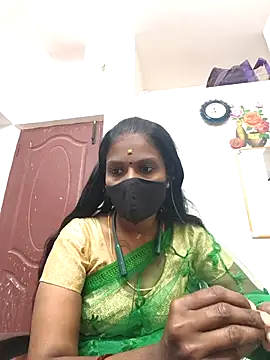 Snapshot of Tamil_Yalini12 chatting on 05.05.26 Tamil Yalini12 online show from 05.05.26