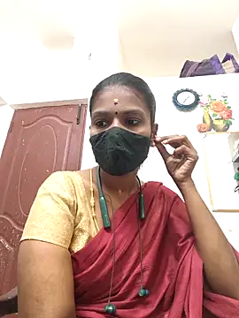 Snapshot of Tamil_Yalini12 chatting on 05.06.26 Tamil Yalini12 online show from 05.06.26