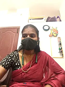 Snapshot of Tamil_Yalini12 chatting on 05.12.26 Tamil Yalini12 online show from 05.12.26