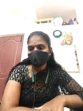 Snapshot of Tamil_Yalini12 chatting on 05.14.26 Tamil Yalini12 online show from 05.14.26