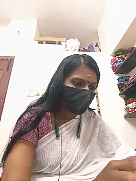 Snapshot of Tamil_Yalini12 chatting on 05.15.26 Tamil Yalini12 online show from 05.15.26