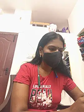 Snapshot of Tamil_Yalini12 chatting on 05.18.26 Tamil Yalini12 online show from 05.18.26