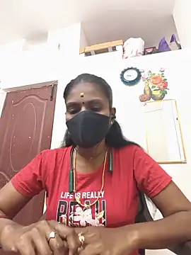 Snapshot of Tamil_Yalini12 chatting on 05.18.26 Tamil Yalini12 online show from 05.18.26