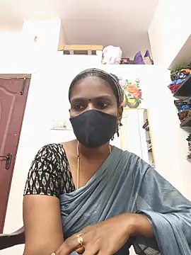 Snapshot of Tamil_Yalini12 chatting on 05.20.26 Tamil Yalini12 online show from 05.20.26