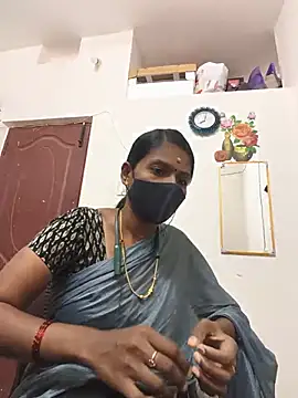 Snapshot of Tamil_Yalini12 chatting on 05.20.26 Tamil Yalini12 online show from 05.20.26