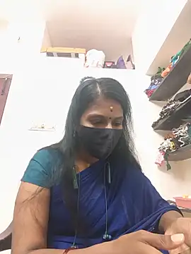 Snapshot of Tamil_Yalini12 chatting on 05.28.26 Tamil Yalini12 online show from 05.28.26