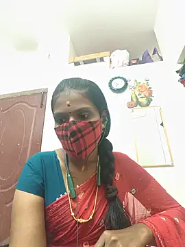 Snapshot of Tamil_Yalini12 chatting on 06.05.26 Tamil Yalini12 online show from 06.05.26