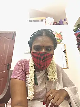 Snapshot of Tamil_Yalini12 chatting on 06.06.26 Tamil Yalini12 online show from 06.06.26