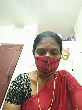 Snapshot of Tamil_Yalini12 chatting on 06.17.26 Tamil Yalini12 online show from 06.17.26