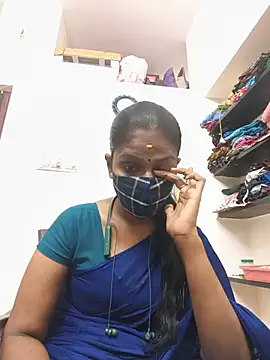 Snapshot of Tamil_Yalini12 chatting on 06.18.26 Tamil Yalini12 online show from 06.18.26