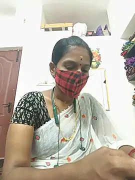 Snapshot of Tamil_Yalini12 chatting on 06.30.26 Tamil Yalini12 online show from 06.30.26