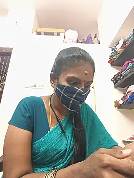Snapshot of Tamil_Yalini12 chatting on 07.07.26 Tamil Yalini12 online show from 07.07.26
