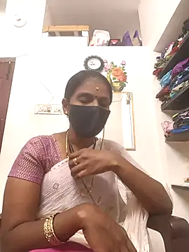 Snapshot of Tamil_Yalini12 chatting on 07.22.26 Tamil Yalini12 online show from 07.22.26