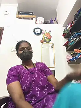 Snapshot of Tamil_Yalini12 chatting on 07.27.26 Tamil Yalini12 online show from 07.27.26