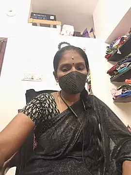 Snapshot of Tamil_Yalini12 chatting on 07.28.26 Tamil Yalini12 online show from 07.28.26
