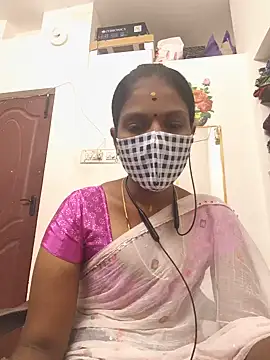 Snapshot of Tamil_Yalini12 chatting on 07.31.26 Tamil Yalini12 online show from 07.31.26