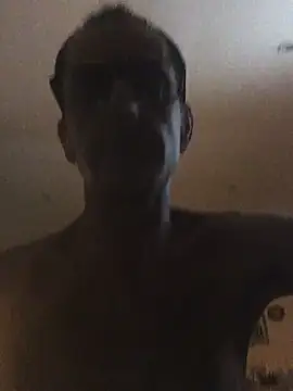 Snapshot of tiago1981pt chatting on 10.24.25 tiago1981pt online show from 10.24.25