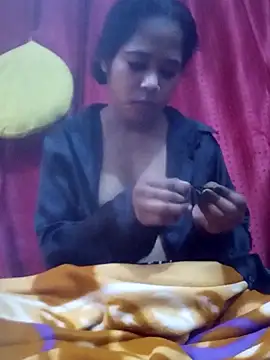 Snapshot of Mansi01 chatting on 10.07.25 Mansi01 online show from 10.07.25