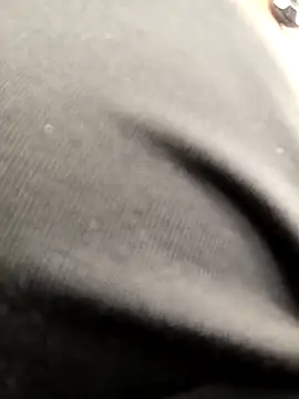 Snapshot of _Luna-1 chatting on 10.24.25 Luna-1 online show from 10.24.25