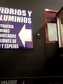 Snapshot of _Luna-1 chatting on 11.10.25 Luna-1 online show from 11.10.25