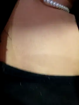 Snapshot of _Luna-1 chatting on 12.04.25 Luna-1 online show from 12.04.25