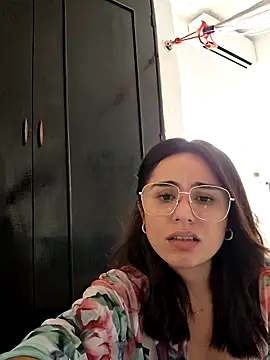 Snapshot of Akane24 chatting on 09.21.25 Akane24 online show from 09.21.25