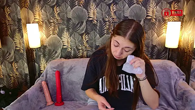 Charming LIA online show from 10.24.25