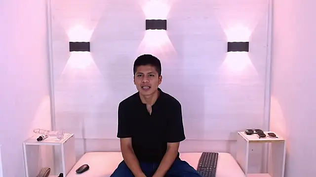 marcus hans  online show from 10.18.25