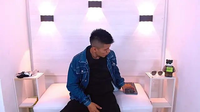 marcus hans  online show from 10.31.25