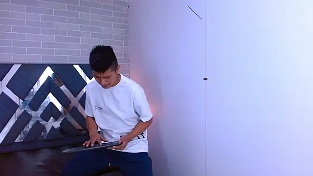 marcus hans  online show from 11.11.25