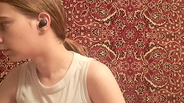 ivetabloom online show from 09.28.25