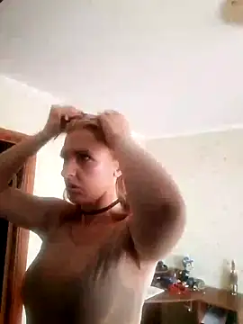 Snapshot of LaraDiva7799 chatting on 09.25.25 LaraDiva7799 online show from 09.25.25