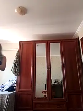 Snapshot of LaraDiva7799 chatting on 09.26.25 LaraDiva7799 online show from 09.26.25