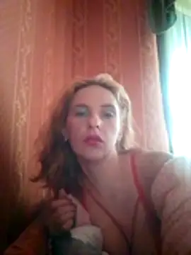 Snapshot of LaraDiva7799 chatting on 10.17.25 LaraDiva7799 online show from 10.17.25