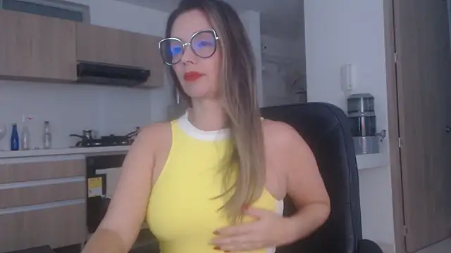LovePaula online show from 06.02.26