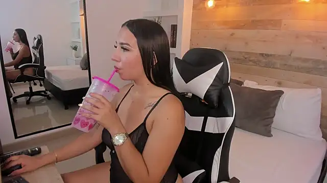 Snapshot of olivia_willoow chatting on 03.03.26 olivia willoow online show from 03.03.26