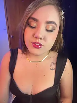 Dakota Greys online show from 10.18.25