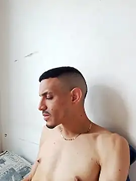 LATINO27CM online show from 10.15.25