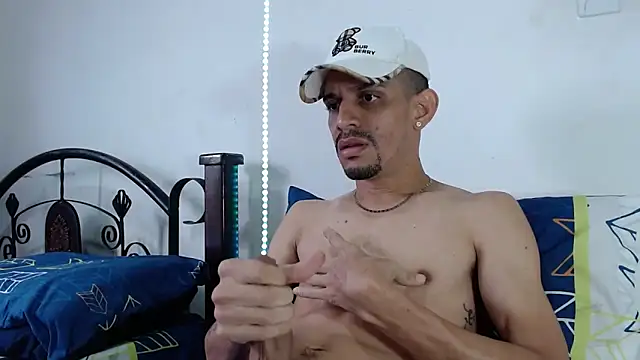 LATINO27CM online show from 11.16.25