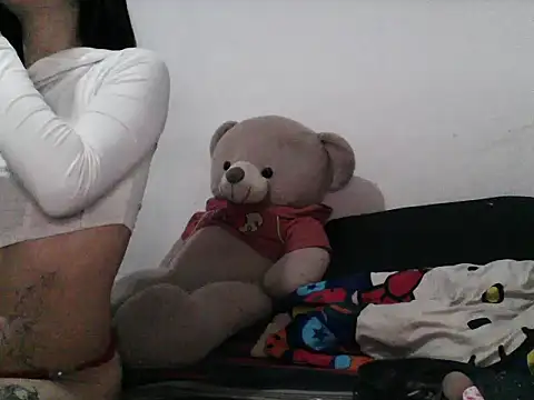Snapshot of SweettPoison_ chatting on 10.12.25 SweettPoison online show from 10.12.25
