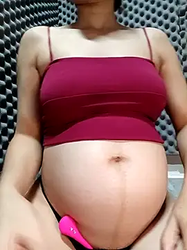 Pipi23  online show from 10.25.25