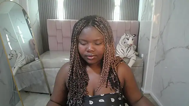 Soffia b online show from 10.03.25