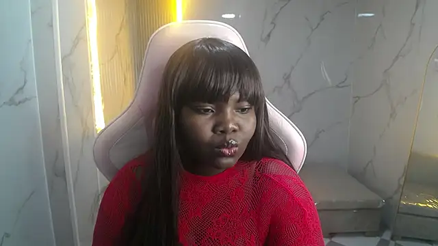 Soffia b online show from 11.12.25