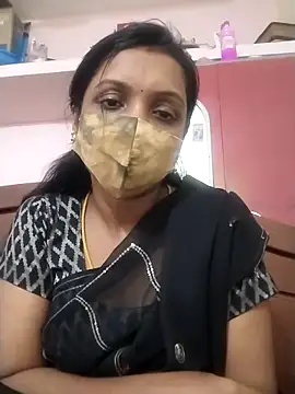 Snapshot of Tamil_Swathi chatting on 11.18.25 Tamil Swathi online show from 11.18.25