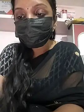 Snapshot of Tamil_Swathi chatting on 11.29.25 Tamil Swathi online show from 11.29.25