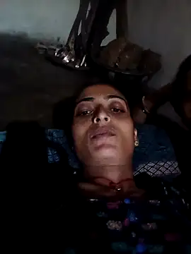 Snapshot of SexyDolly99 chatting on 09.26.25 SexyDolly99 online show from 09.26.25