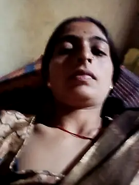 Snapshot of SexyDolly99 chatting on 10.03.25 SexyDolly99 online show from 10.03.25